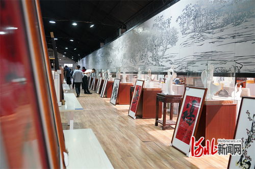 唐山市開平區(qū)首家骨質瓷文化藝術博物館揭牌